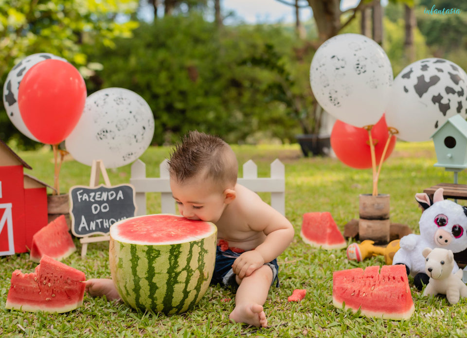 Smash the fruit - Anthony Gabriel 1 ano